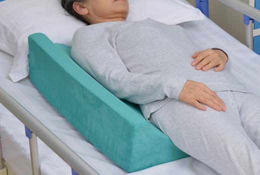 R型翻身枕 护理翻身枕病人翻身垫生产厂家 防压疮护理